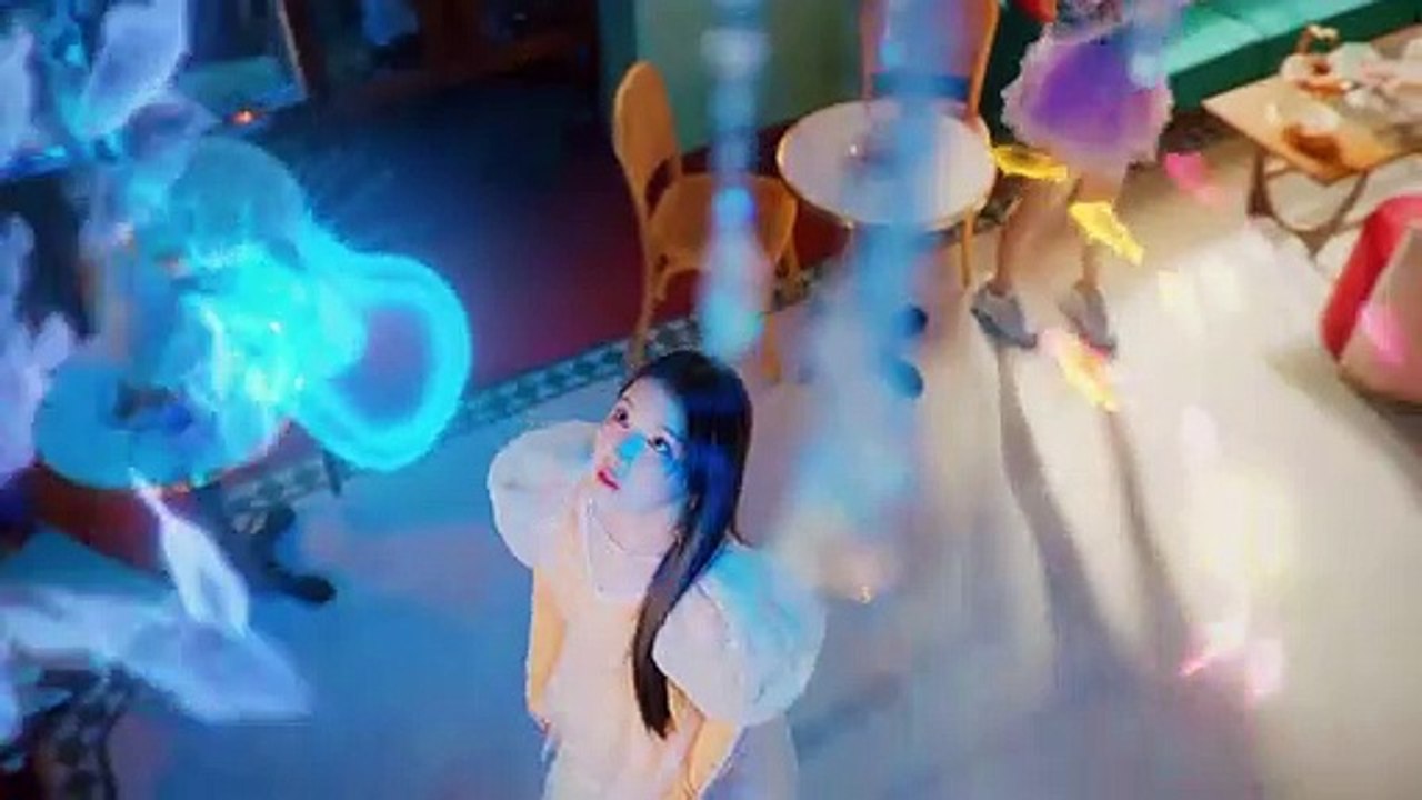 NMIXX 'O.O' M-V