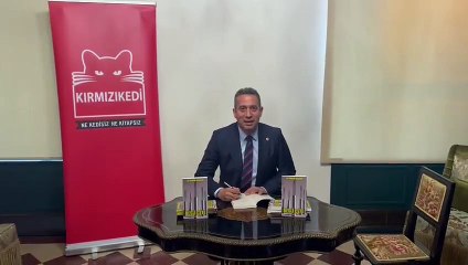 CHP'li Başarır'dan Tarkan'a imzalı kitap: Ülkemde karanlık günler 'geççek'