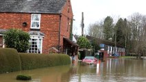 River Severn flooding: Homes flooded in Bewdley after flood barriers breached