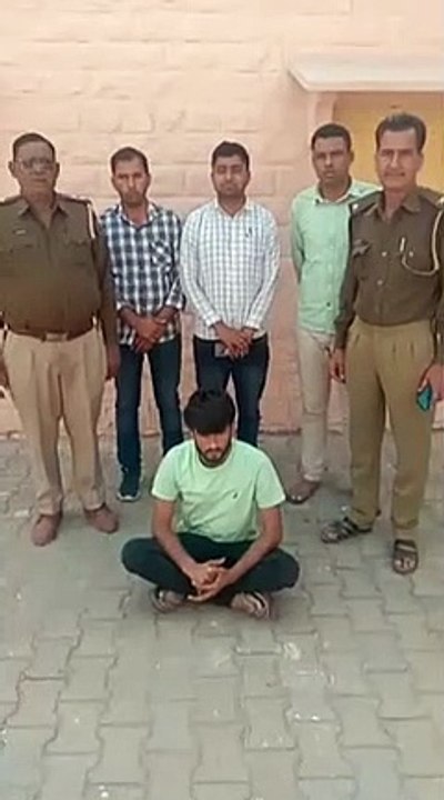 दो साल से पैरोल से फरार तस्कर ऐसे आया पकड़ में