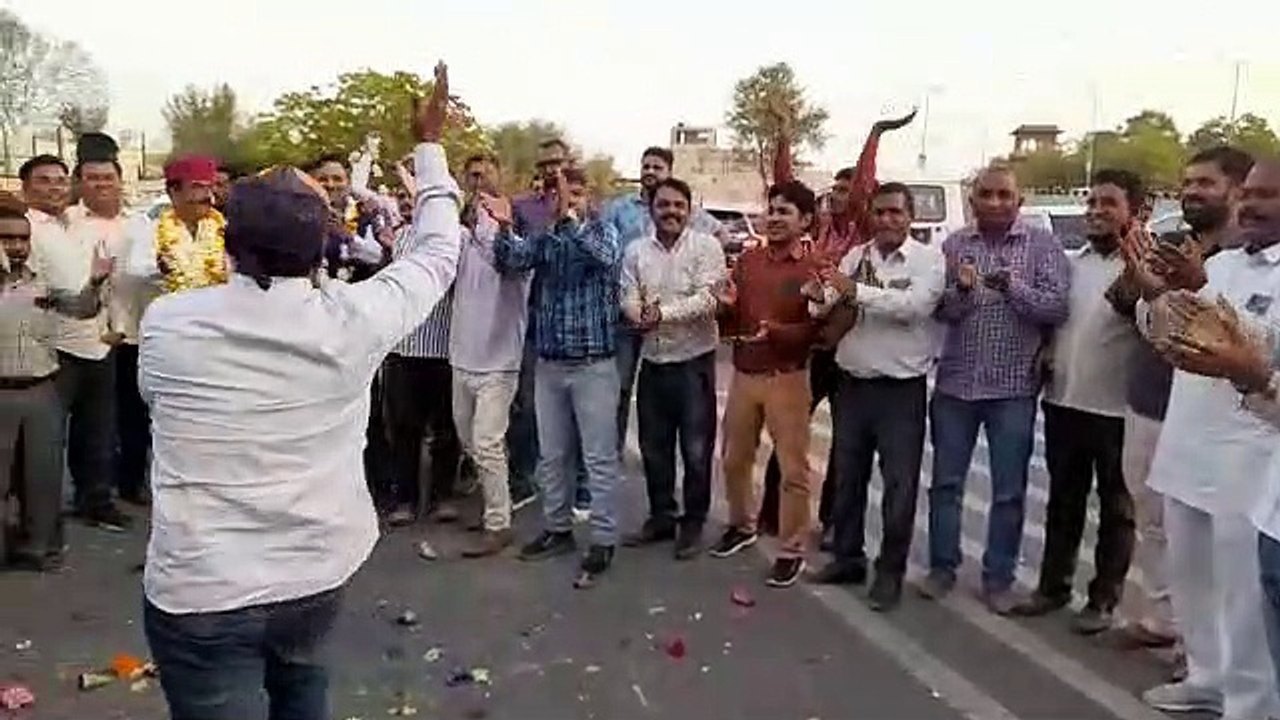 ओपीएस की घोषणा पर जोधपुर में झूम उठे कर्मचारी,...