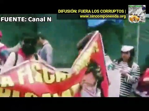 BURRA Y CORRUPTA GRITABAN: PERUANOS VAN A PROTESTAR A CASA DE LA FISCAL DE LA NACIÓN Y LE DICEN SUS VERDADES