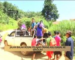 AWANI - Kelantan: Jalan balak rosak pelajar orang asli gagal ke sekolah