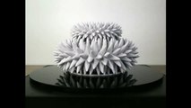 Blooms, esculturas impresas en 3D diseñadas para animarse al girar