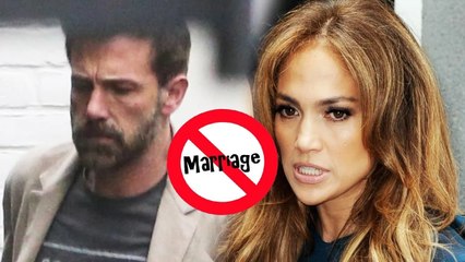JLo begins to suspect that Ben Affleck doesn't want to marry her