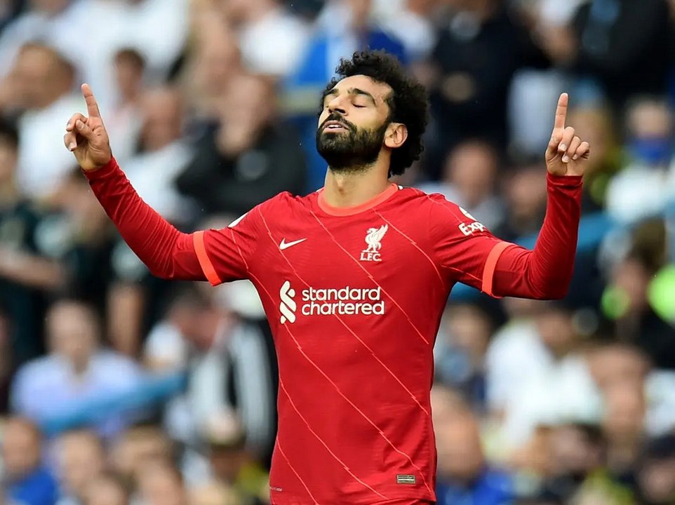 مفاجأة لـ محمد صلاح من الهداف التاريخي للدوري الإنجليزي .. و الملك «مو»  يهدد الفتى الذهبي أسطورة ليفربول