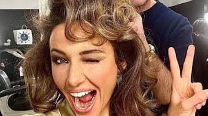 “Vous êtes très belle mais…” : Delphine Wespiser étrillée sur le plateau de...