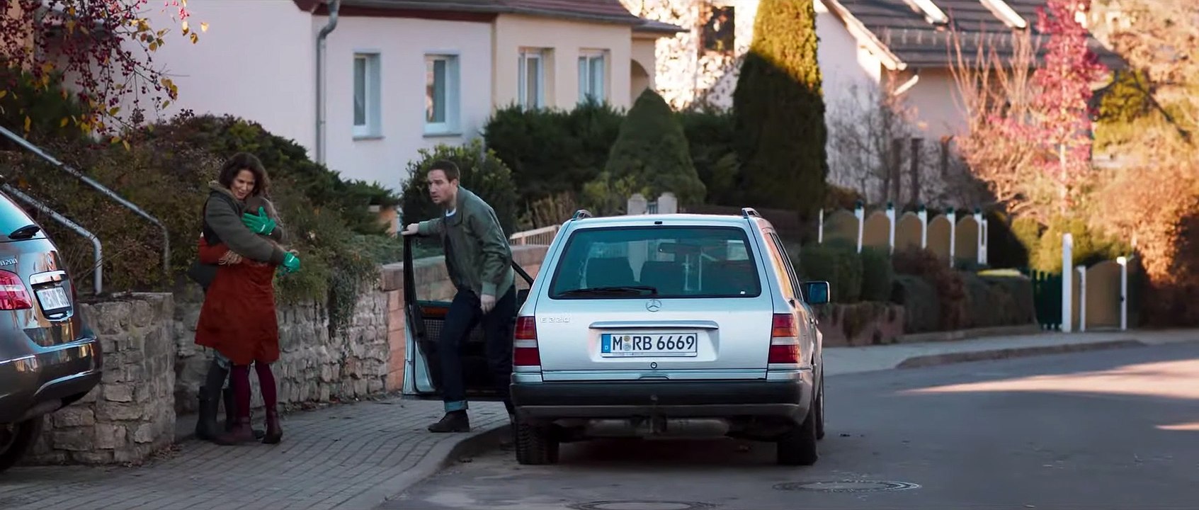 WOLKE UNTERM DACH Film