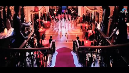 aksar is duniya mein