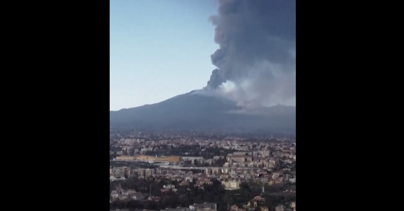 Gunung Etna Kembali Erupsi, Letusan Etna Capai Ketinggian 10 Kilometer