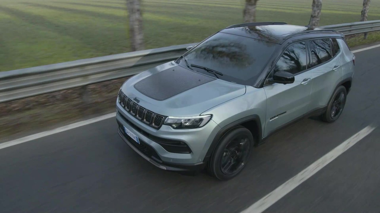 Fahren mit dem Jeep® Renegade und Compass e-Hybrid