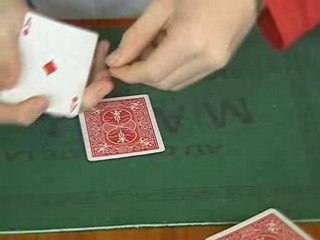 quelle sont les cartes posée sur la table