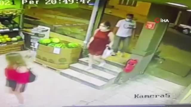 Genç kıza kapkaç kamerada