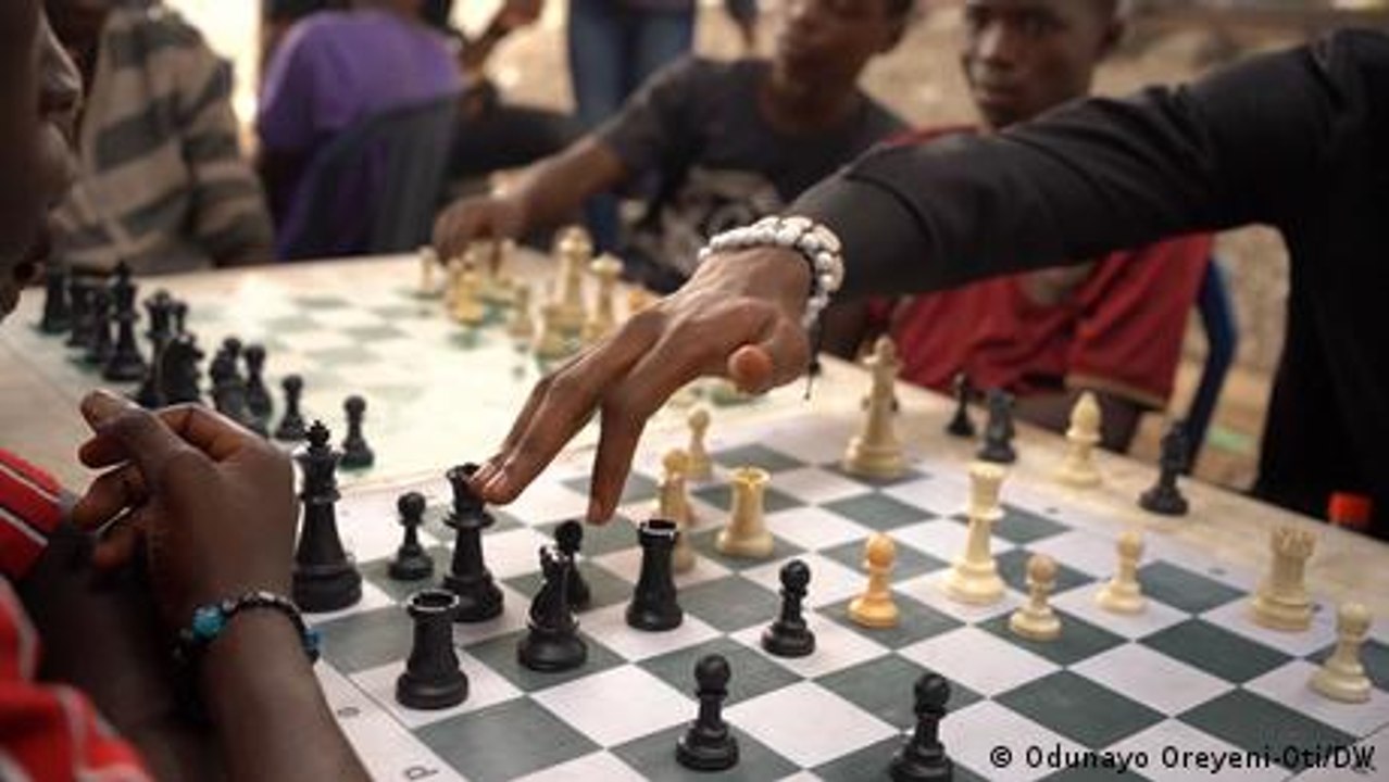 Turning Nigeria's slums into a chess classroom...