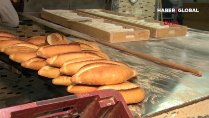 İzmir'de ekmeğin gramajı 210 grama düştü, fiyatı 3 liraya çıktı