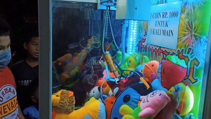 MESIN CAPIT BONEKA MODAL DIKIT DAPET BANYAK