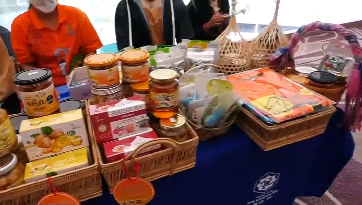 ศรีสะเกษ รมว.ท่องเที่ยวและกีฬาเตรียมใช้กีฬาฟื้นฟูเศรษฐกิจ