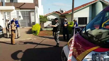 Télécharger la video: Homem faz companheira refém no Bairro Pioneiros Catarinenses