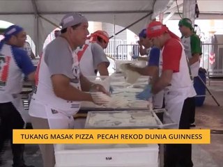 Tukang masak pizza pecah Rekod Dunia Guinness