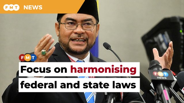 Mujahid calls for calm over unilateral conversion case involving Loh Siew Hong’s children