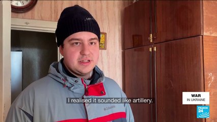 Ukrainians flee as Russian bombs fall