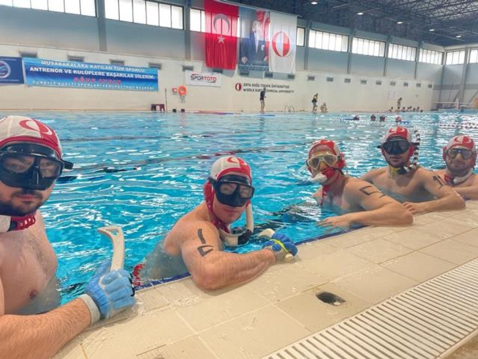 Sualtı Hokeyi 24 Yaş Altı Türkiye Şampiyonası Ankara'da başladı