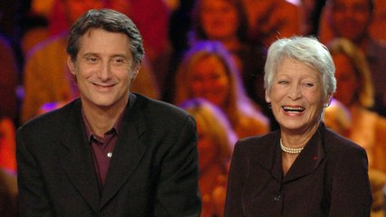 GALA VIDEO - Antoine de Caunes : qui sont les femmes de sa vie ?