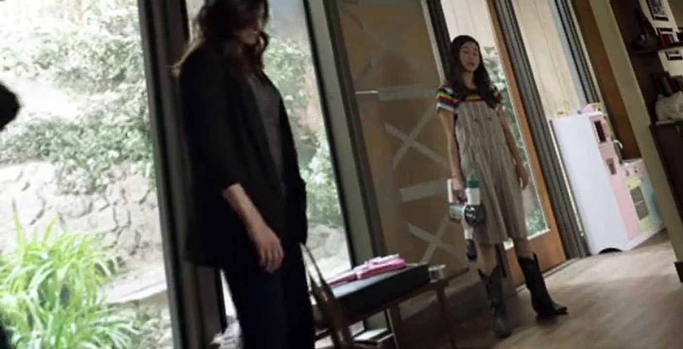 Casual S04 E01
