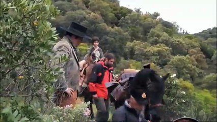 Entre lobos Clip (2)