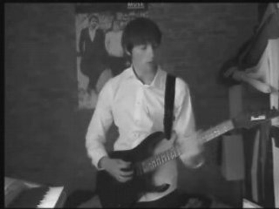 Supermassive Black Hole by Paranoïde (Muse cover)