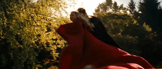 Caperucita roja (¿A quién tienes miedo?) Tráiler