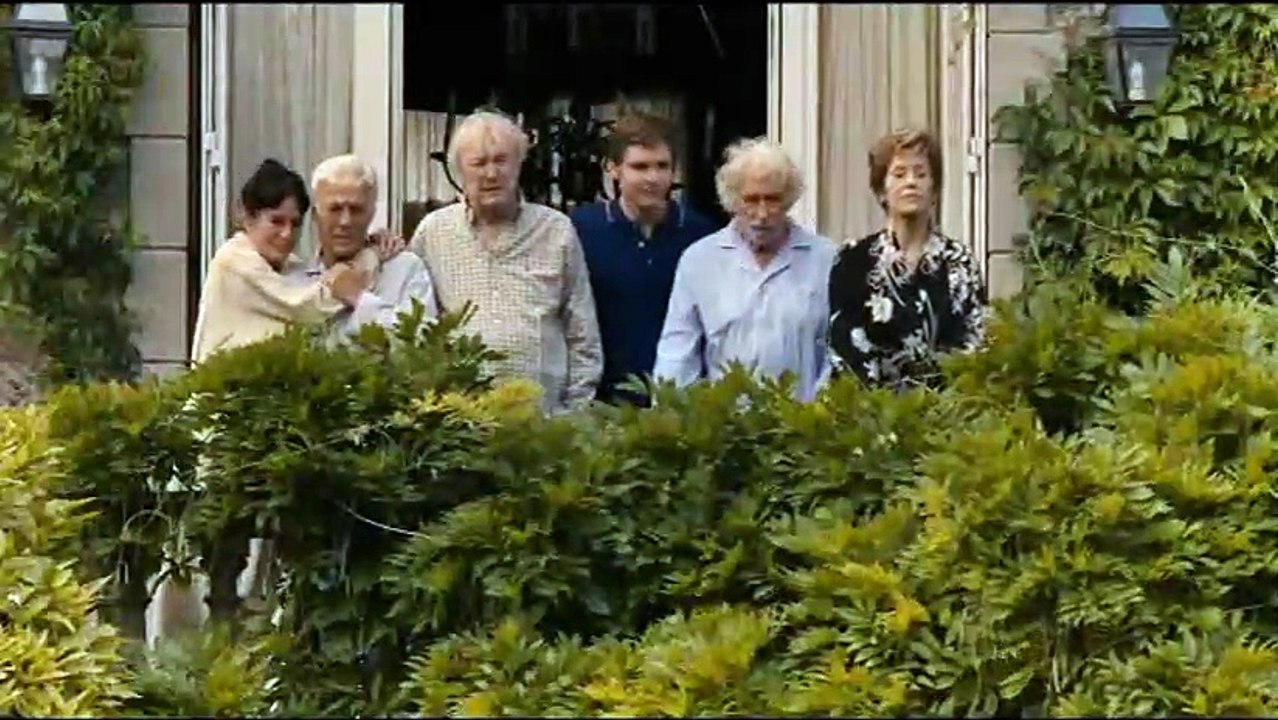 ¿Y si vivimos todos juntos? Tráiler