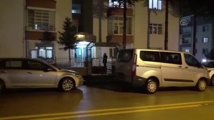 Ankara'da bir kişi babasını öldürüp intihar etti