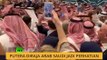 #Bualan 24 Oktober: Peserta konvensyen pelaburan di Riyadh serbu Putera Mahkota Arab Saudi