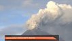 Gunung berapi Popocatepetl meletus