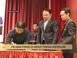 AWANI - Perak: Pelajar Perak di Mesir terima RM200,000