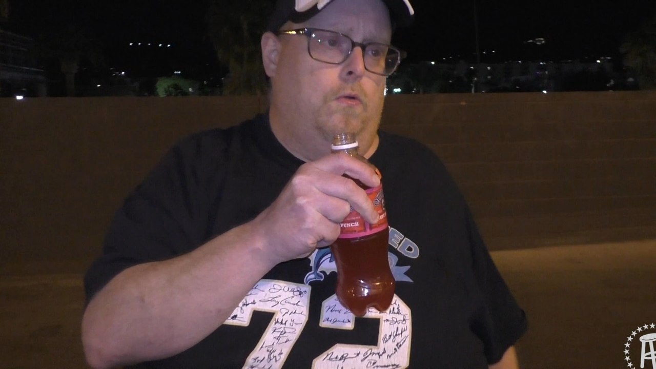 Tank's Tank Old Tyme Fruit Punch Soda