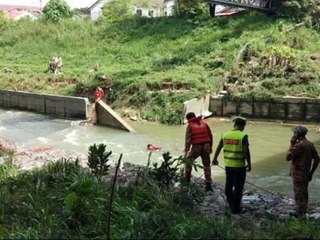 Mayat lelaki dijumpai tersangkut di Sungai Kandis
