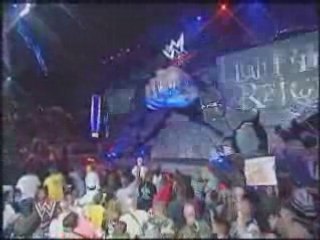 Referee vs Luther Reigns