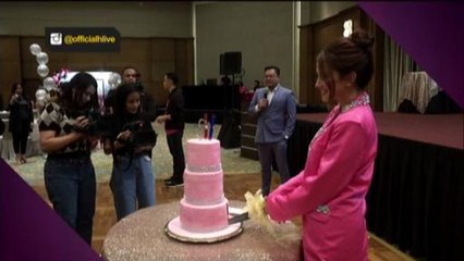 Rakan dan peminat rai hari jadi Fazura