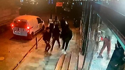 Ümraniye'de motosiklet üstünde pompalı tüfekli saldırı: 2 yaralı