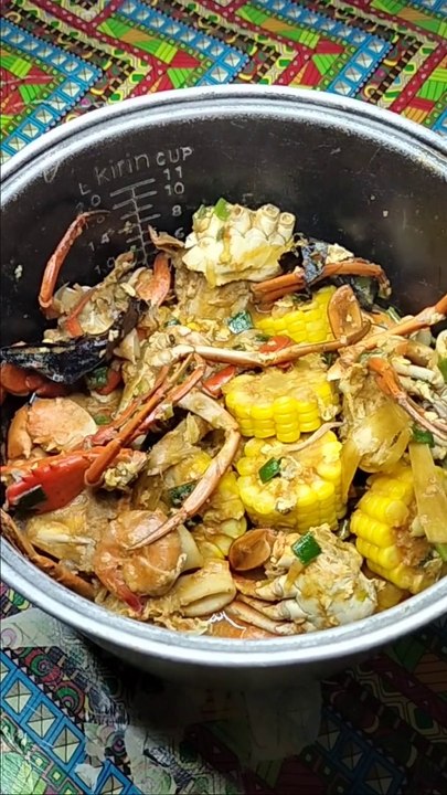 Makan Seafood Saos Padang