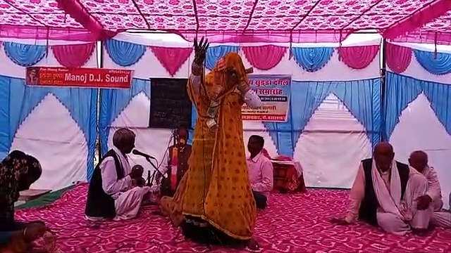 सुड्डा दंगल में महिला गायकों ने समां बांधा