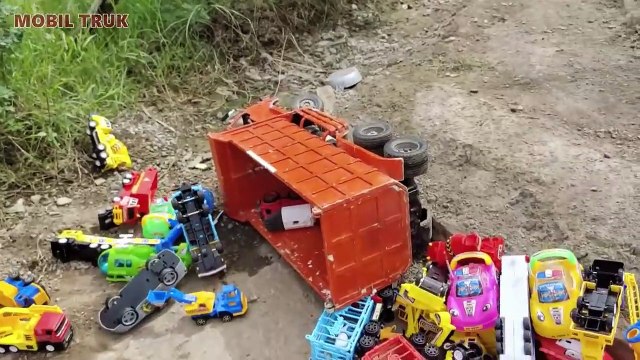 MOBIL TRUK TRONTON FUSO OLENG MUAT MOBIL MOLEN, MOBIL BALAP, TRUK TANGKI, LOADER BEKO KERUK