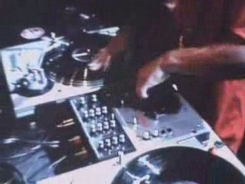 (Qbert) Scratching flare