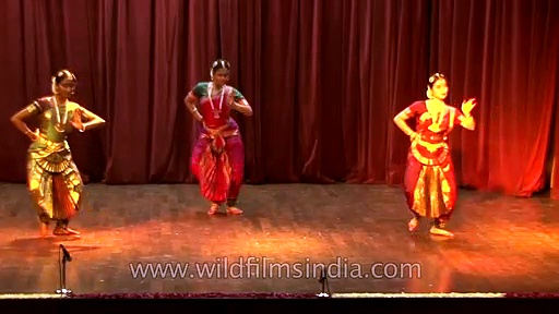 Nritya sangam by dancers of Nrityashri Alaknanda