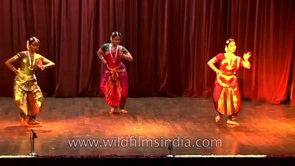 Nritya sangam by dancers of Nrityashri Alaknanda