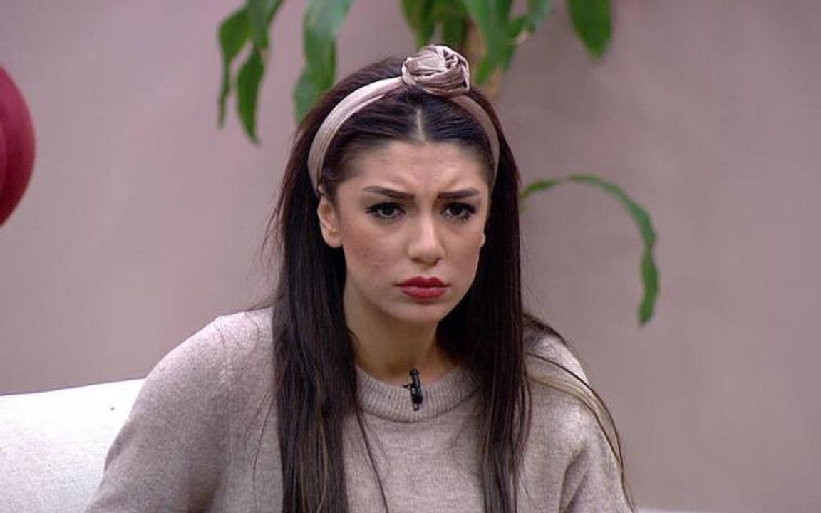 Arkadaşının eski eşiyle evlilik kararı alan Aycan Varış, sessizliğini bozdu: Kimsenin yuvasını yıkmadım