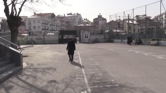 Derya öğretmen 28 Şubat sürecinde yaşadıklarını unutamıyor