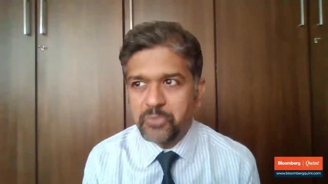 Sensex’s Longest Weekly Run Since 2009 Ends; Banks, Metals Drag